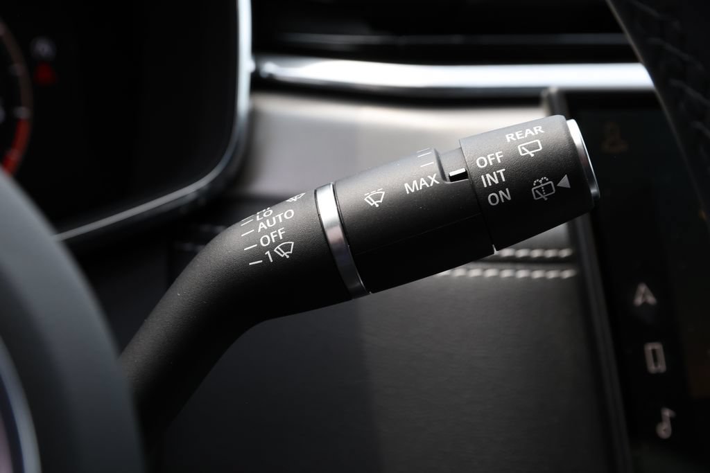 Certified 2026 Jaguar F-PACE R-Dynamic S AWD/4WD image 22