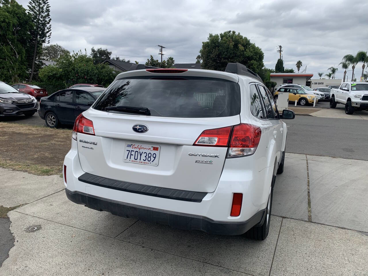 Used 2014 Subaru Outback 2.5i image 5
