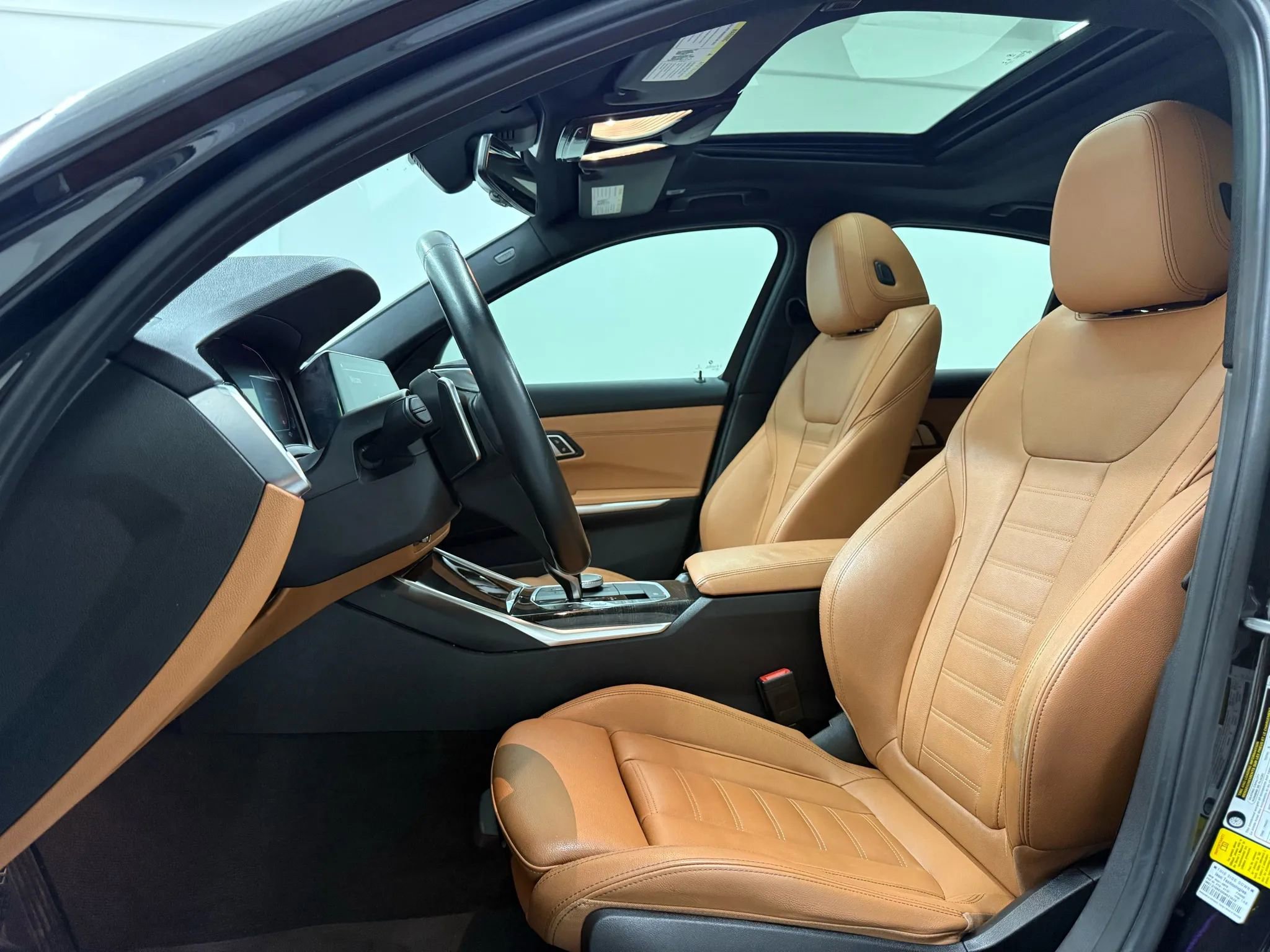 Used 2021 BMW 330i Sedan w/ Convenience Package image 13