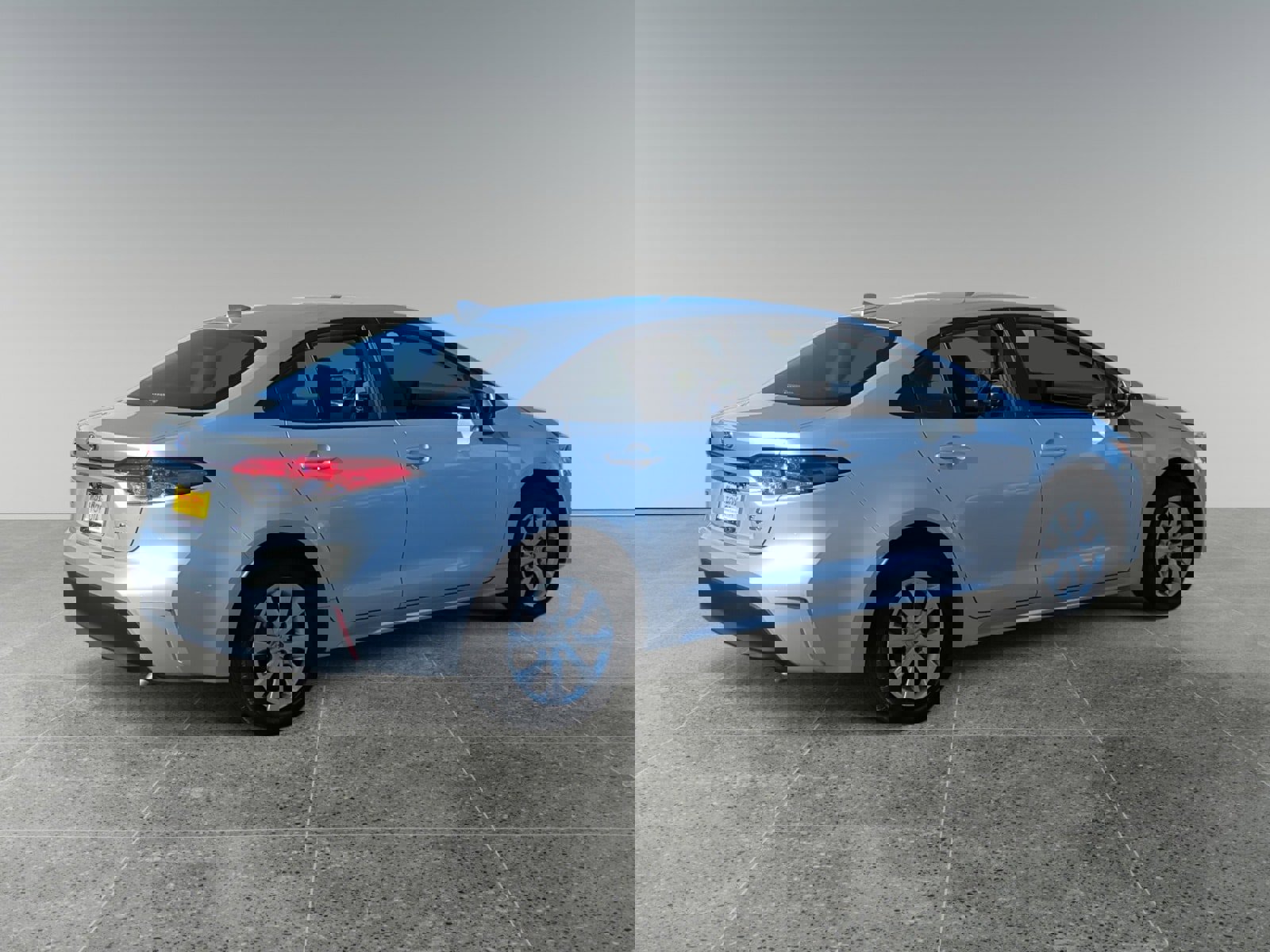 Used 2025 Toyota Corolla LE w/ Carpet Mat Package (TMS) image 5