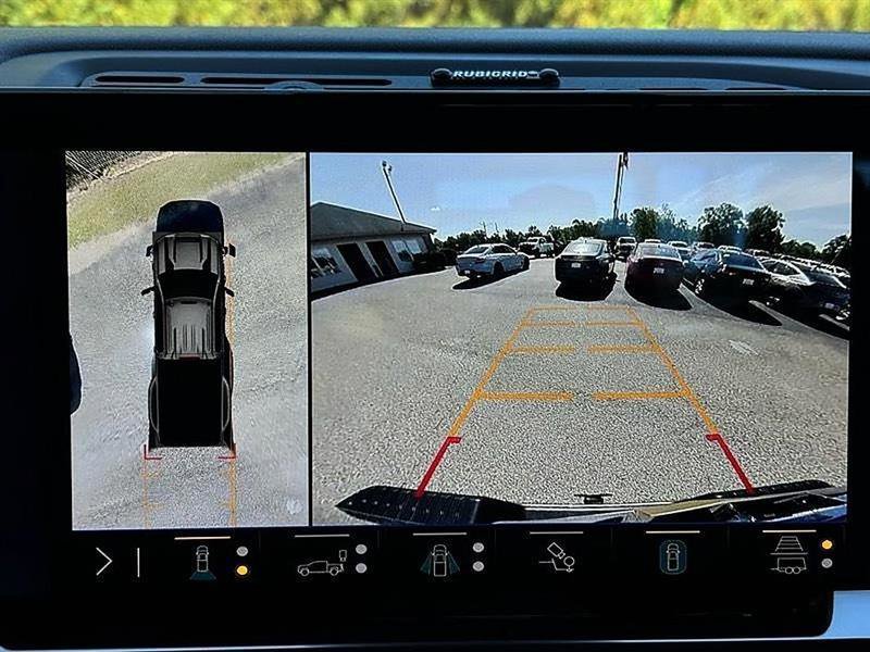 Used 2024 Chevrolet Silverado 3500 High Country image 28