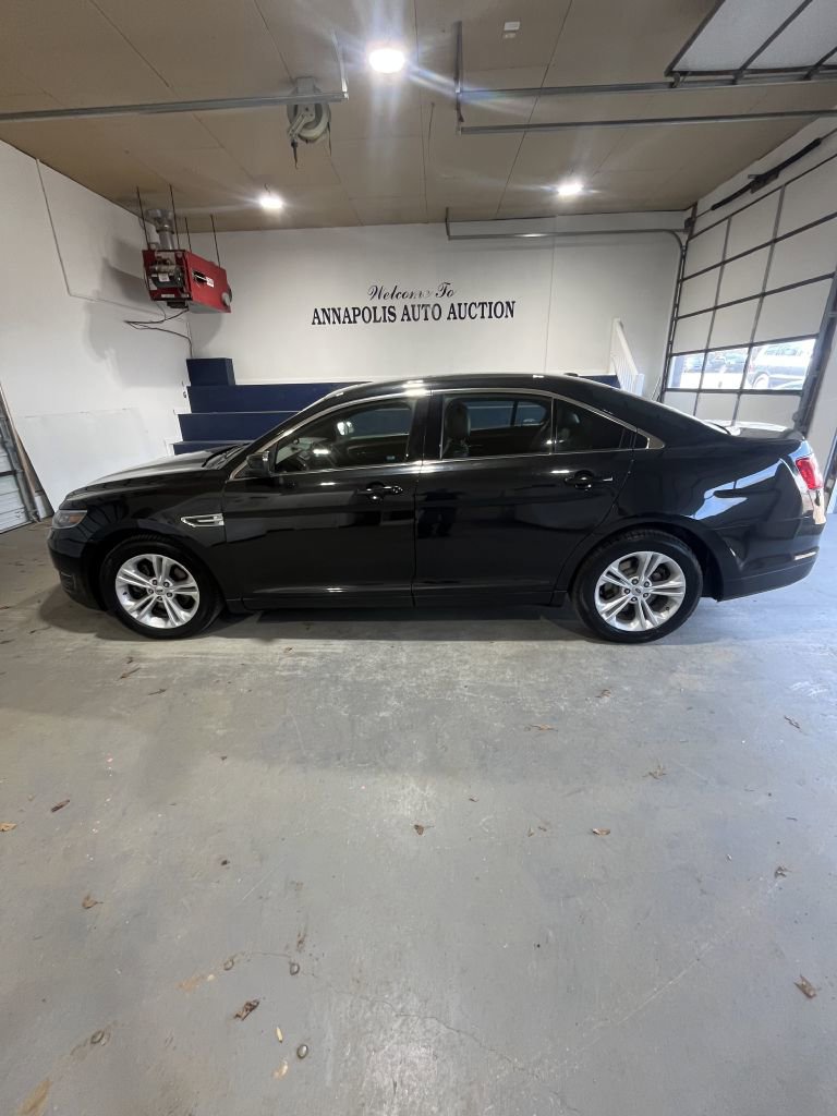 Used 2015 Ford Taurus SEL w/ Equipment Group 201A image 1