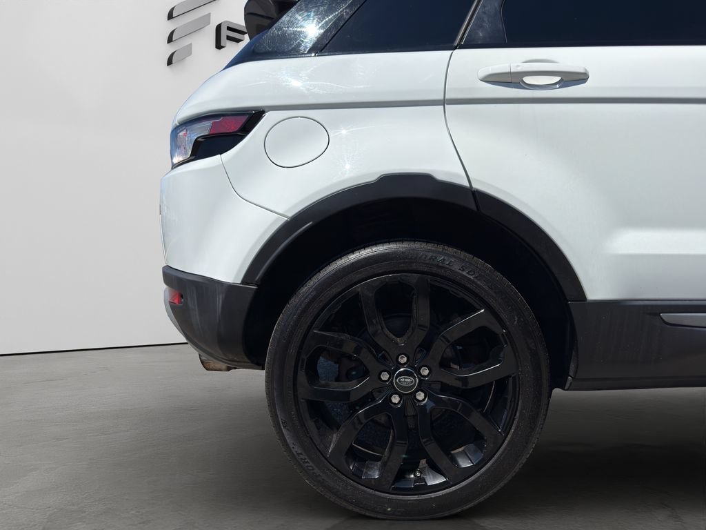 Used 2015 Land Rover Range Rover Evoque Pure Premium AWD/4WD image 26