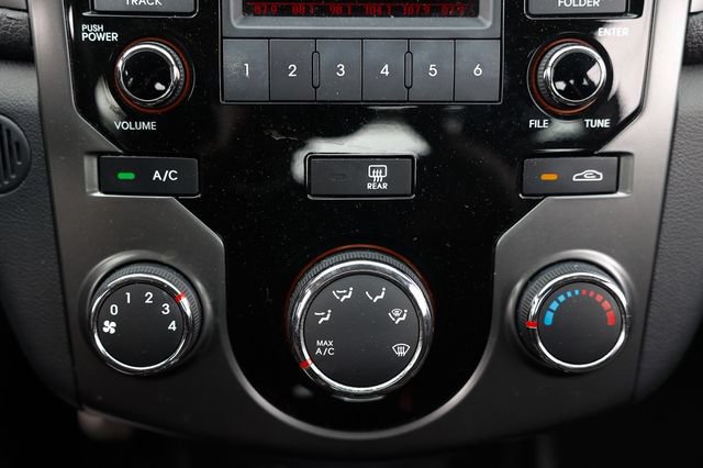 Used 2011 Kia Forte Koup SX FWD image 34