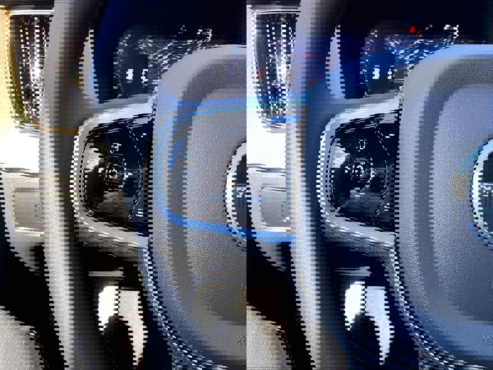 New 2026 Volvo XC60 T8 Plus w/ Protection Package Premier image 17