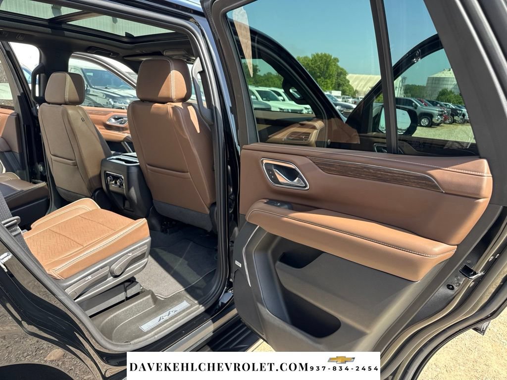 Used 2023 Chevrolet Tahoe High Country AWD/4WD image 28