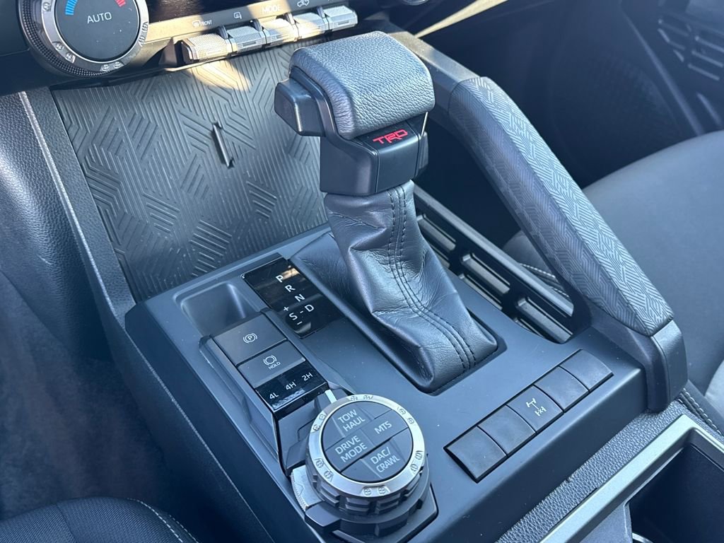 Used 2024 Toyota Tacoma TRD Off-Road image 16