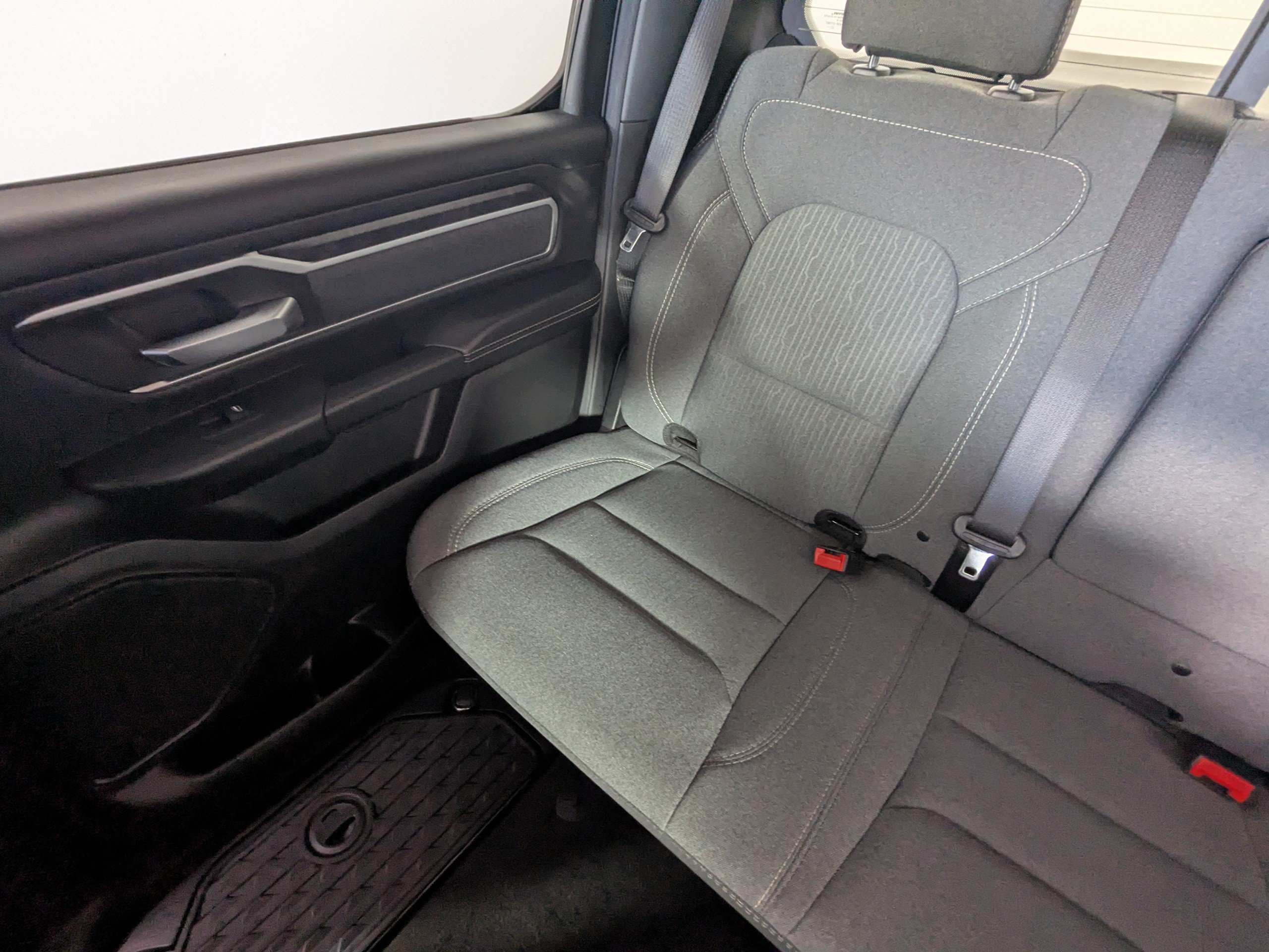 Used 2022 RAM 1500 Big Horn RWD image 14
