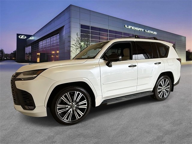 Used 2023 Lexus LX 600 4WD w/ Luxury Package image 1