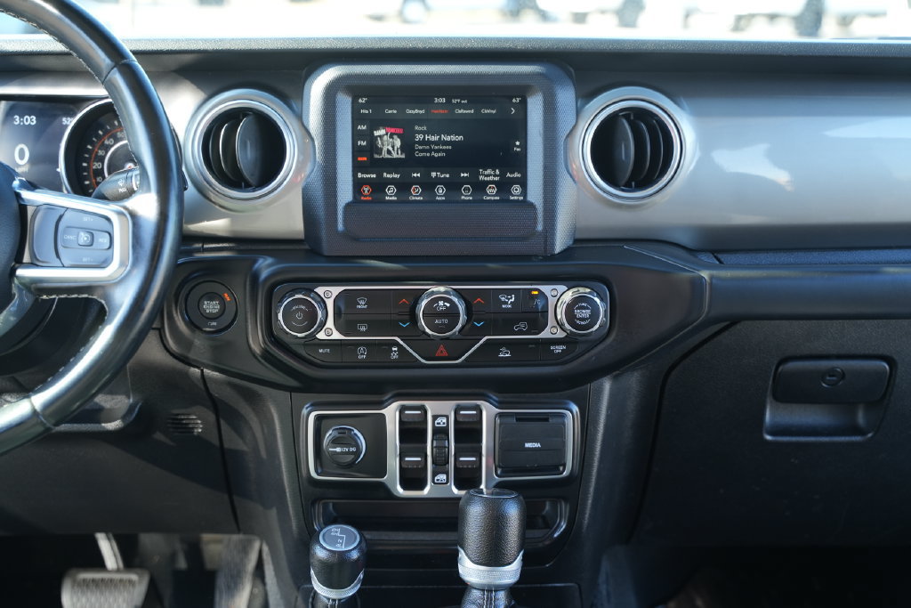 Used 2020 Jeep Gladiator Overland AWD/4WD image 28