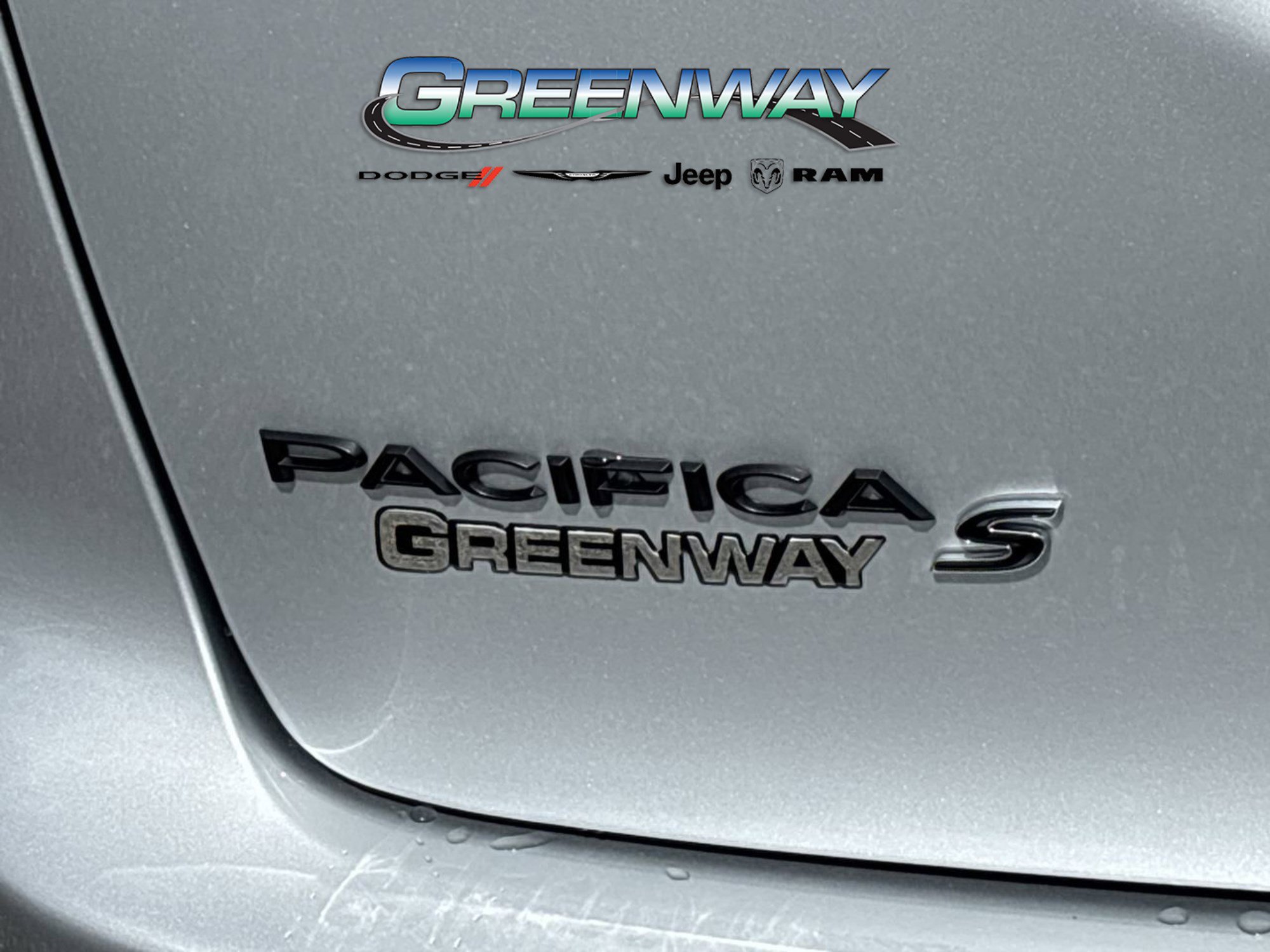 New 2026 Chrysler Pacifica Select w/ S Appearance Package image 10