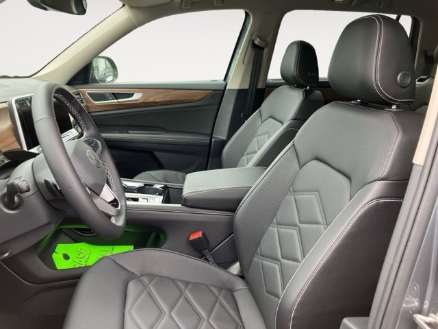New 2025 Volkswagen Atlas SE image 10