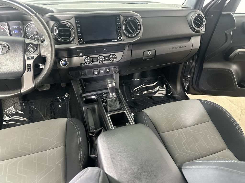 Used 2020 Toyota Tacoma TRD Sport RWD image 19