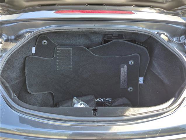 Used 2017 MAZDA MX-5 Miata RF Grand Touring image 26