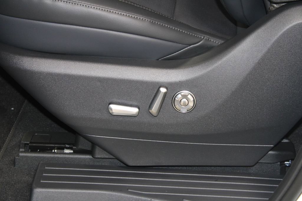 New 2025 Lincoln Navigator L Reserve w/ Jet Appearance Package image 26