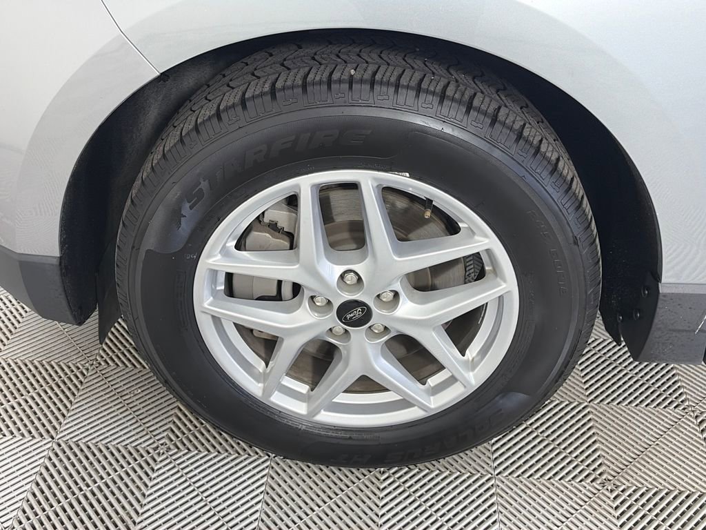 Used 2024 Ford Edge SEL image 8