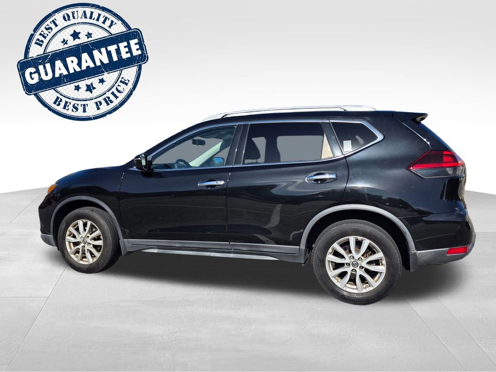 Used 2018 Nissan Rogue SV image 4