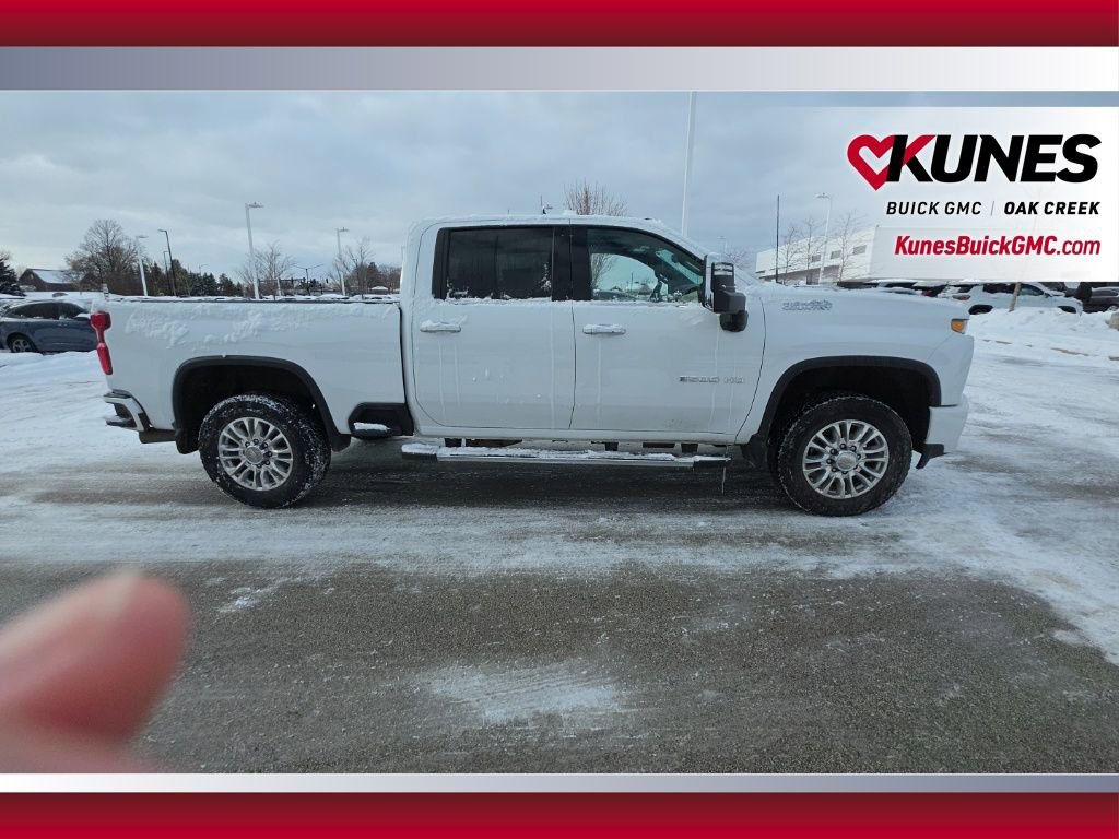 Used 2022 Chevrolet Silverado 2500 High Country w/ Z71 Off-Road Package image 4