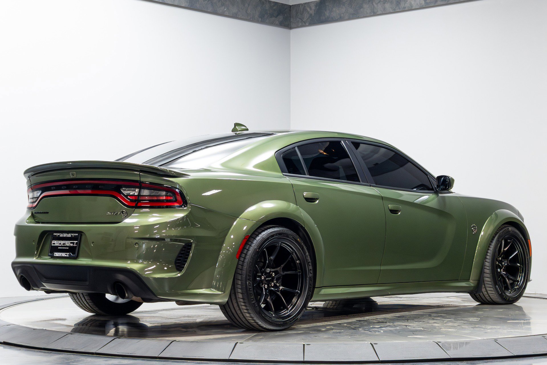 Used 2021 Dodge Charger SRT Hellcat image 16