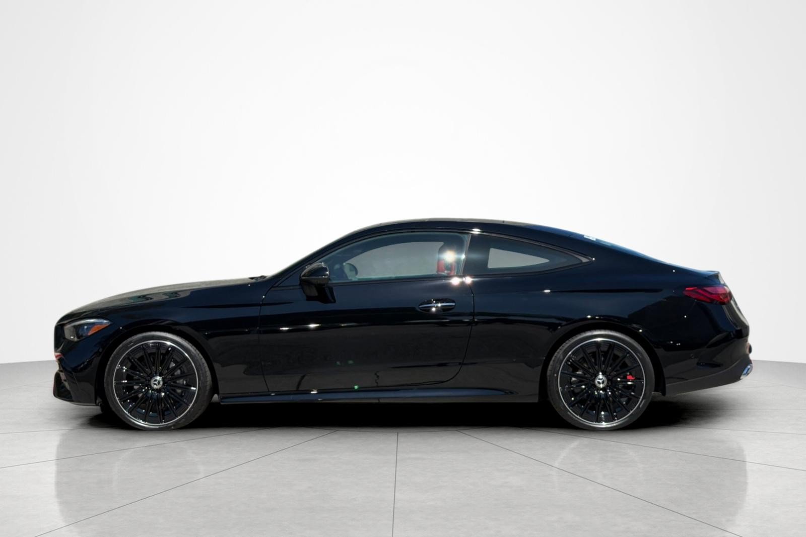 New 2026 Mercedes-Benz CLE 300 4MATIC Coupe image 2