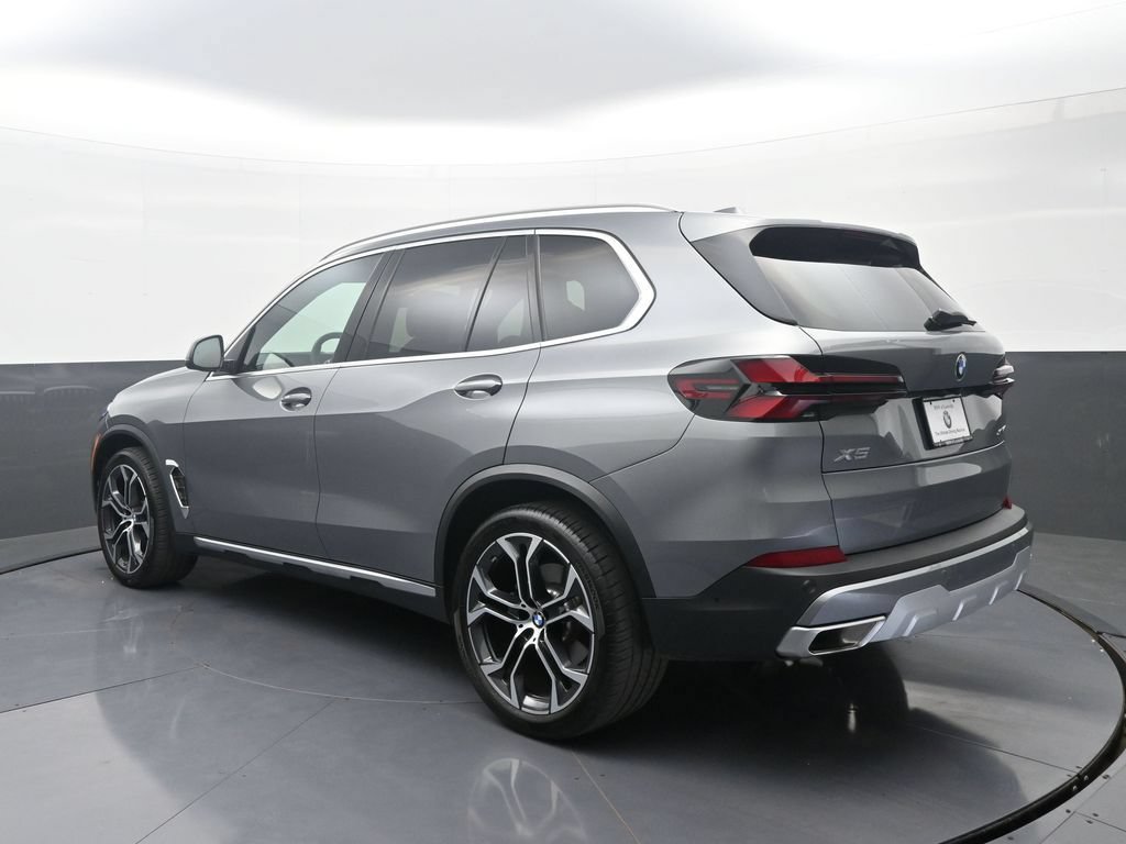 New 2026 BMW X5 xDrive40i AWD/4WD image 5