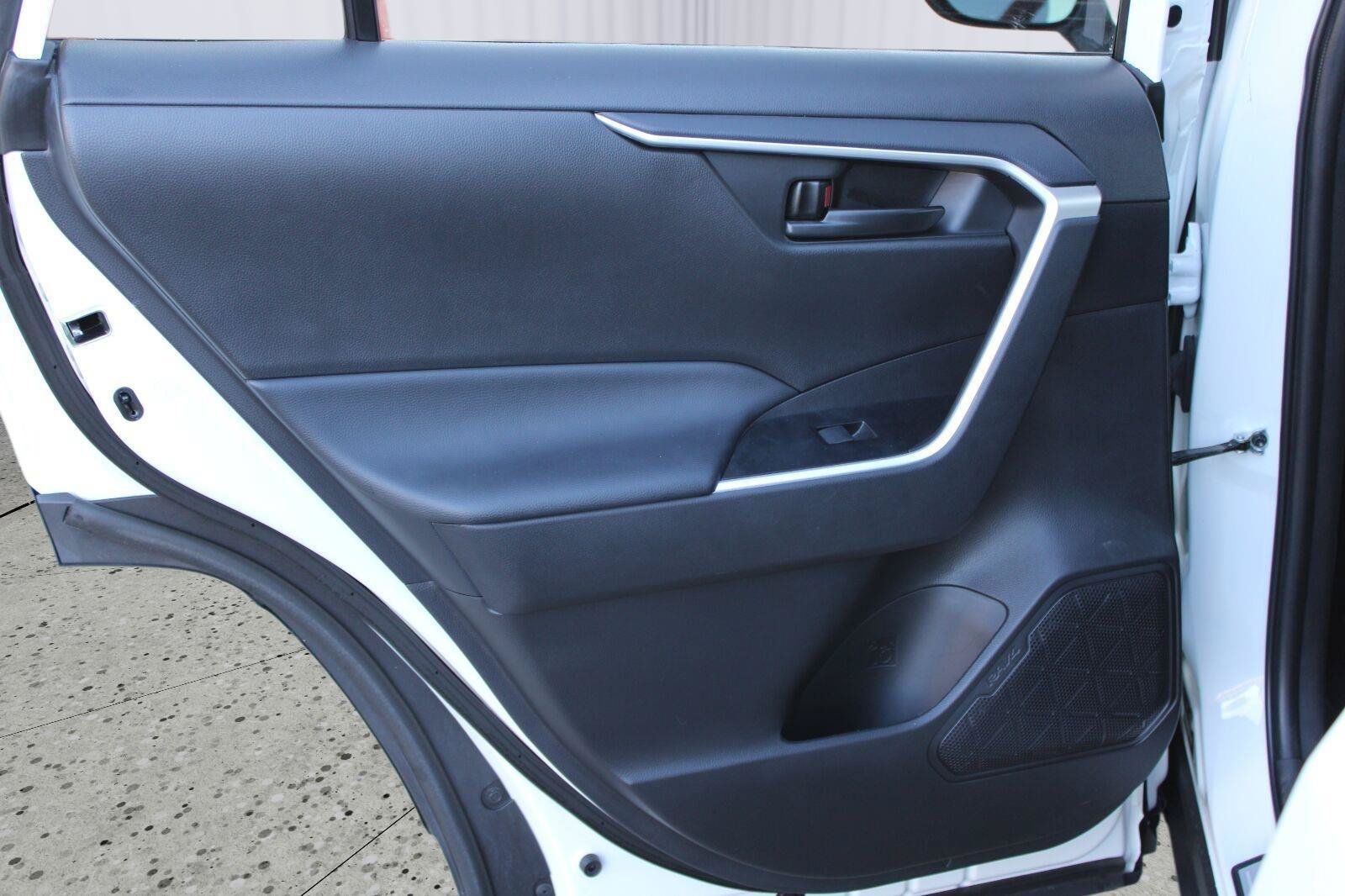 Certified 2024 Toyota RAV4 LE AWD/4WD image 43