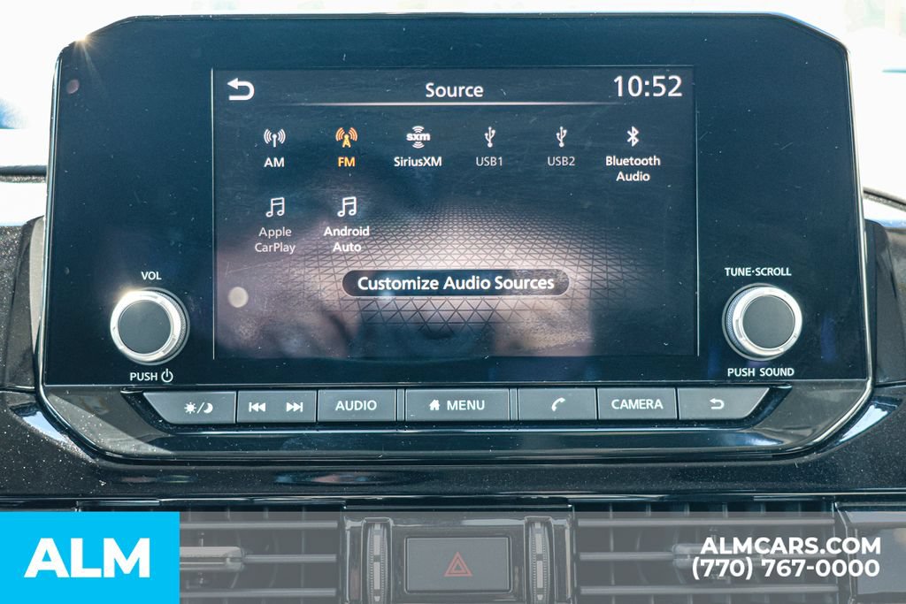 Used 2025 Nissan Pathfinder SV FWD image 39