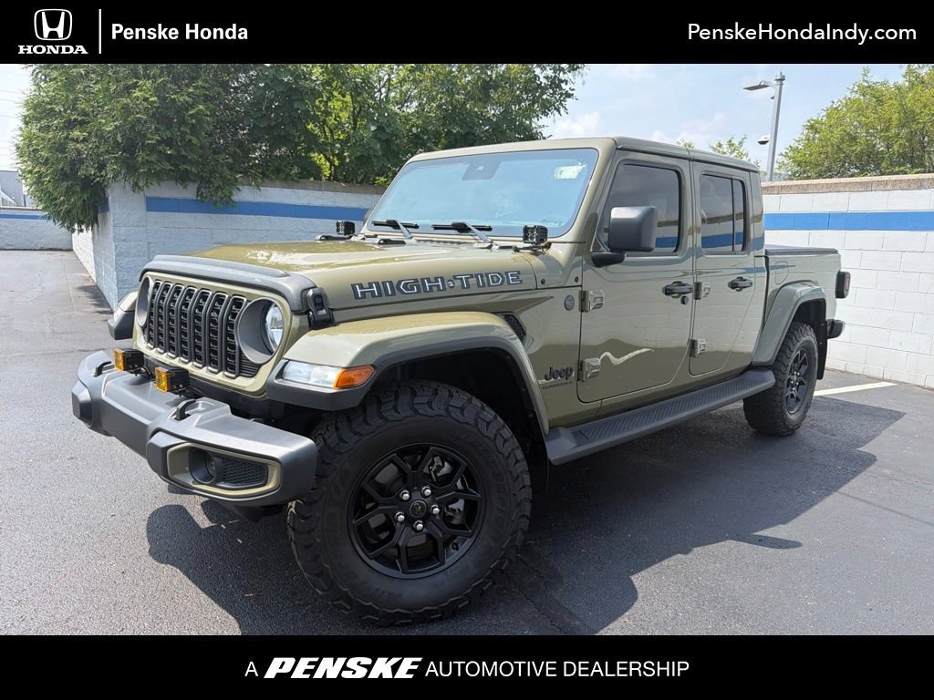 Used 2025 Jeep Gladiator Sport AWD/4WD image 1