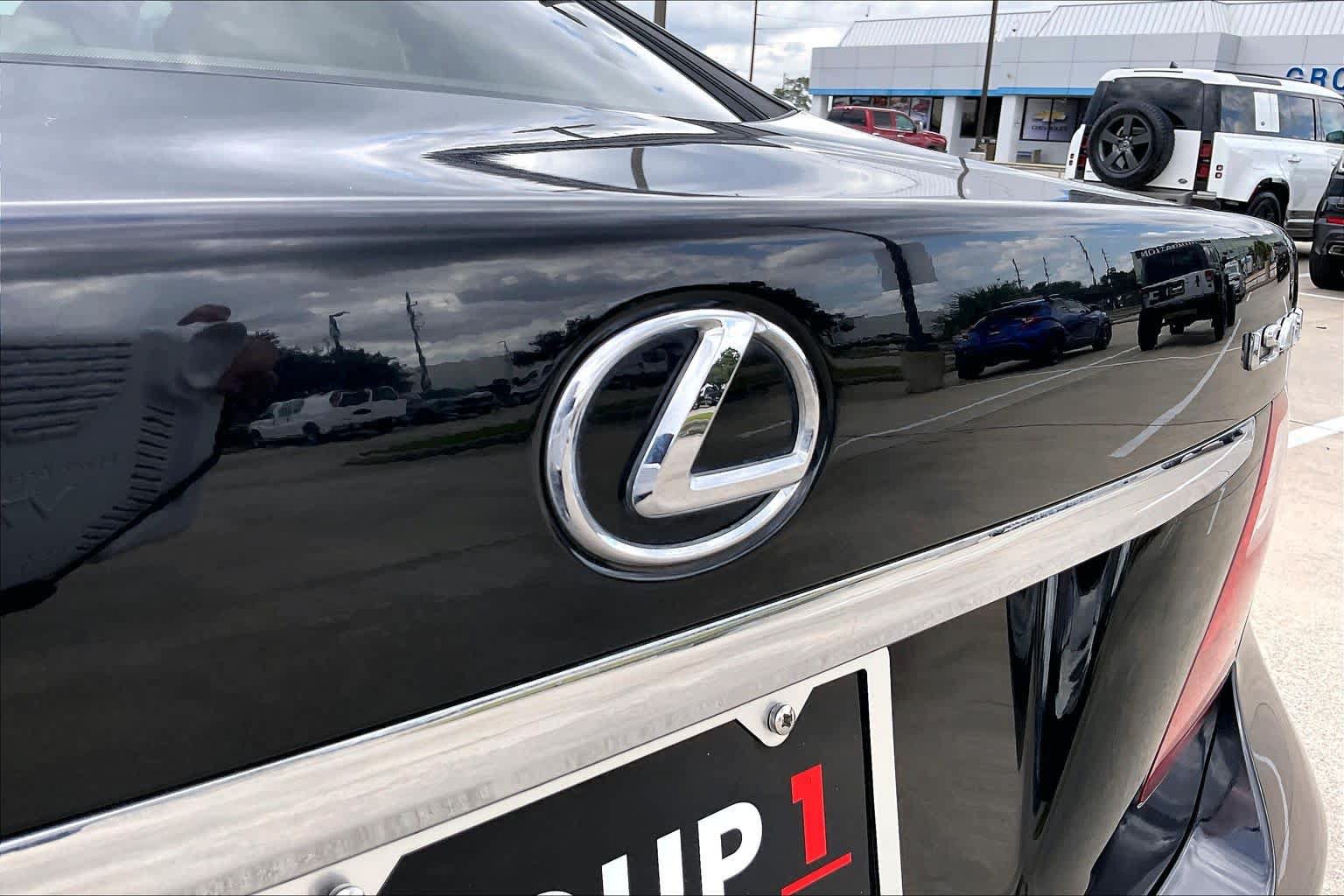 Used 2012 Lexus LS 460 w/ Comfort Pkg RWD image 28