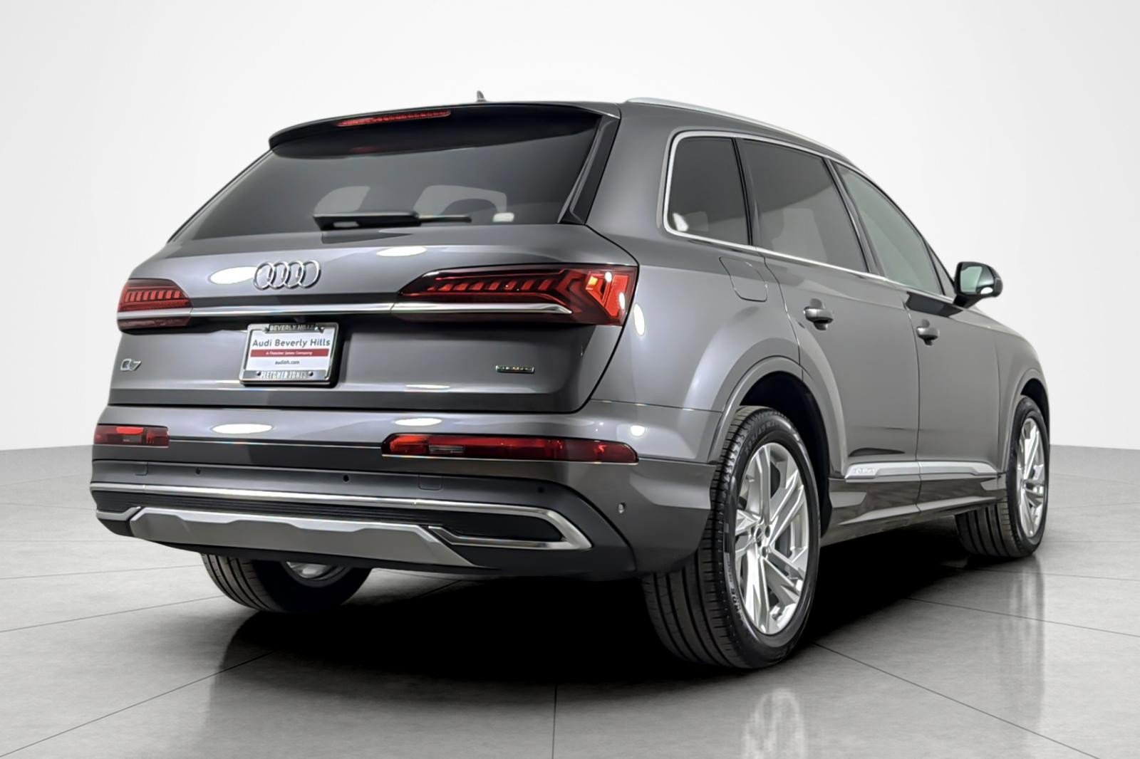Used 2023 Audi Q7 2.0T Premium w/ Convenience Package AWD/4WD image 5