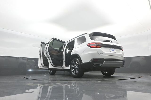 Used 2024 Honda Pilot Elite image 45