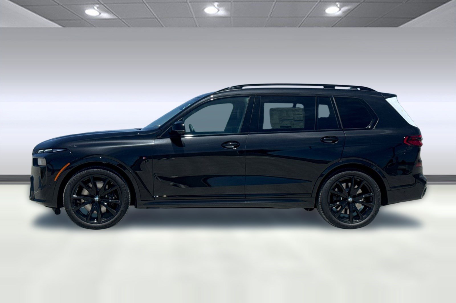 New 2027 BMW X7 M60i AWD/4WD image 2