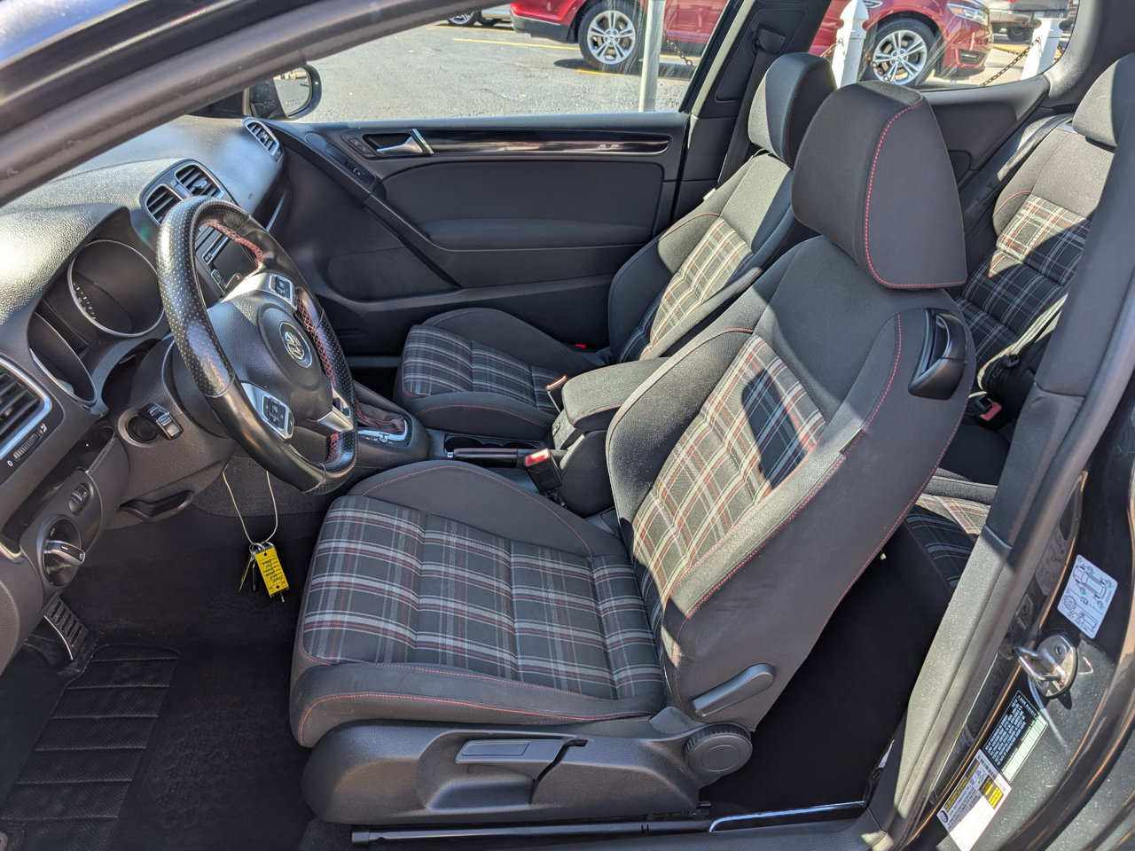 Used 2012 Volkswagen Golf 2-Door image 13