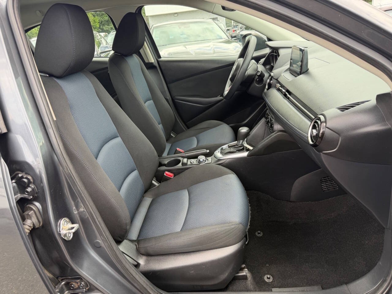 Used 2020 Toyota Yaris LE FWD image 13
