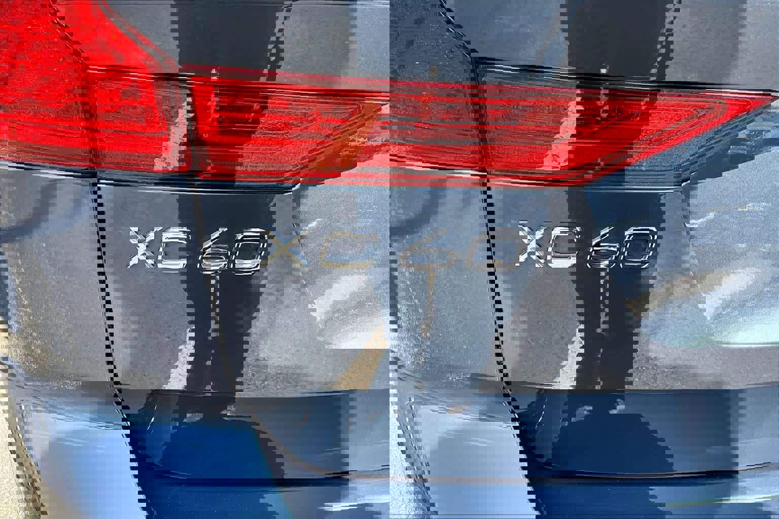 Used 2024 Volvo XC60 B5 Plus w/ Climate Package image 31