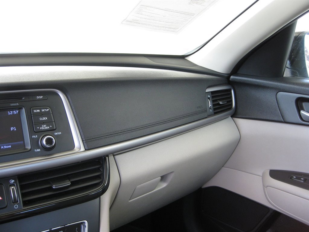 Used 2016 Kia Optima LX FWD image 17