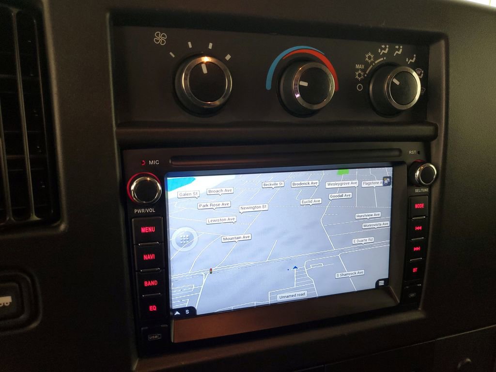 Used 2018 Chevrolet Express 2500 w/ Driver Convenience Package image 22