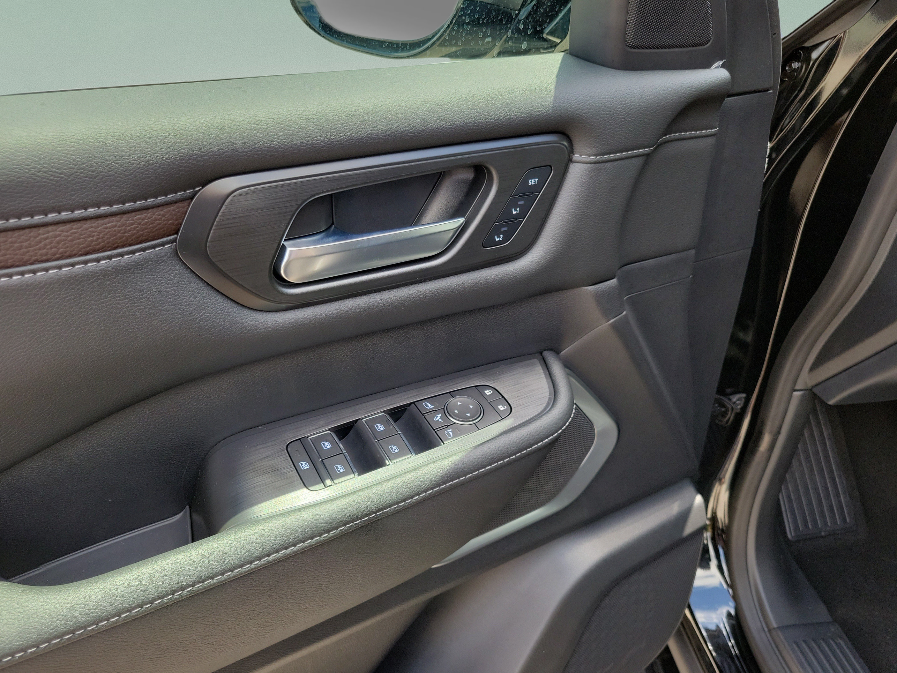 New 2026 Nissan Armada Platinum RWD image 15