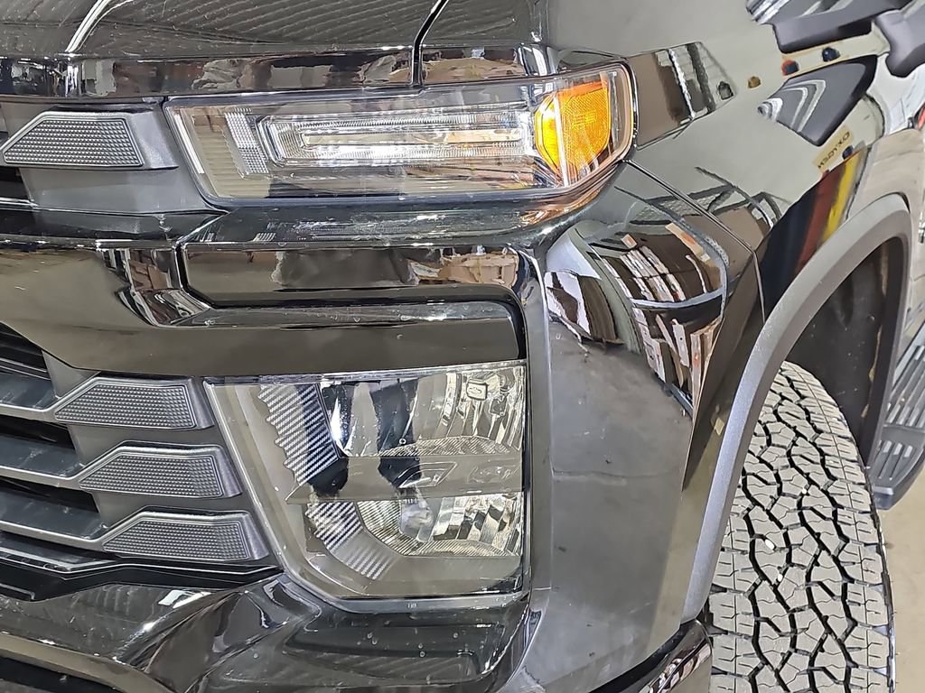 Certified 2024 Chevrolet Silverado 2500 Custom w/ Custom Value Package image 35