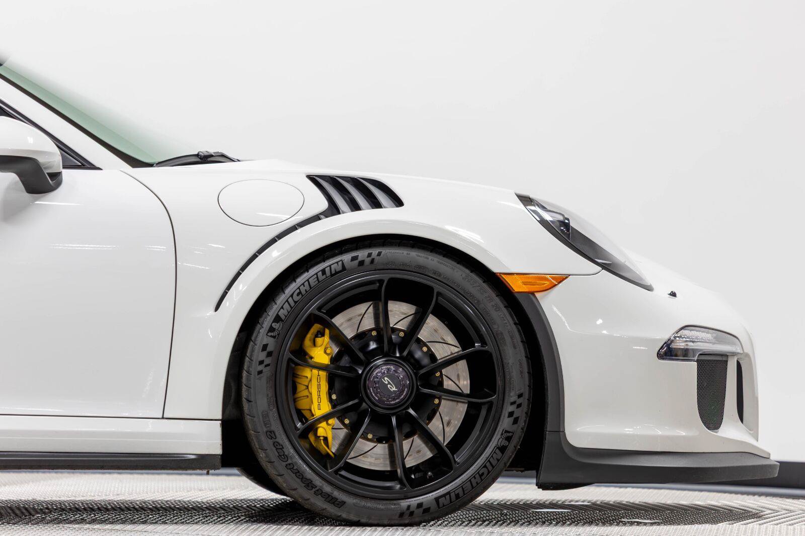 Used 2016 Porsche 911 GT3 RS RWD image 24