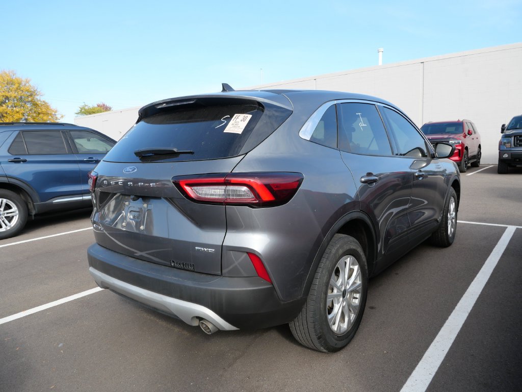 Used 2023 Ford Escape Active AWD/4WD image 5