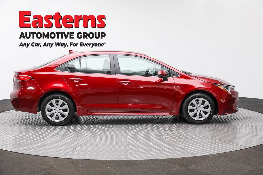 Used 2025 Toyota Corolla LE image 4