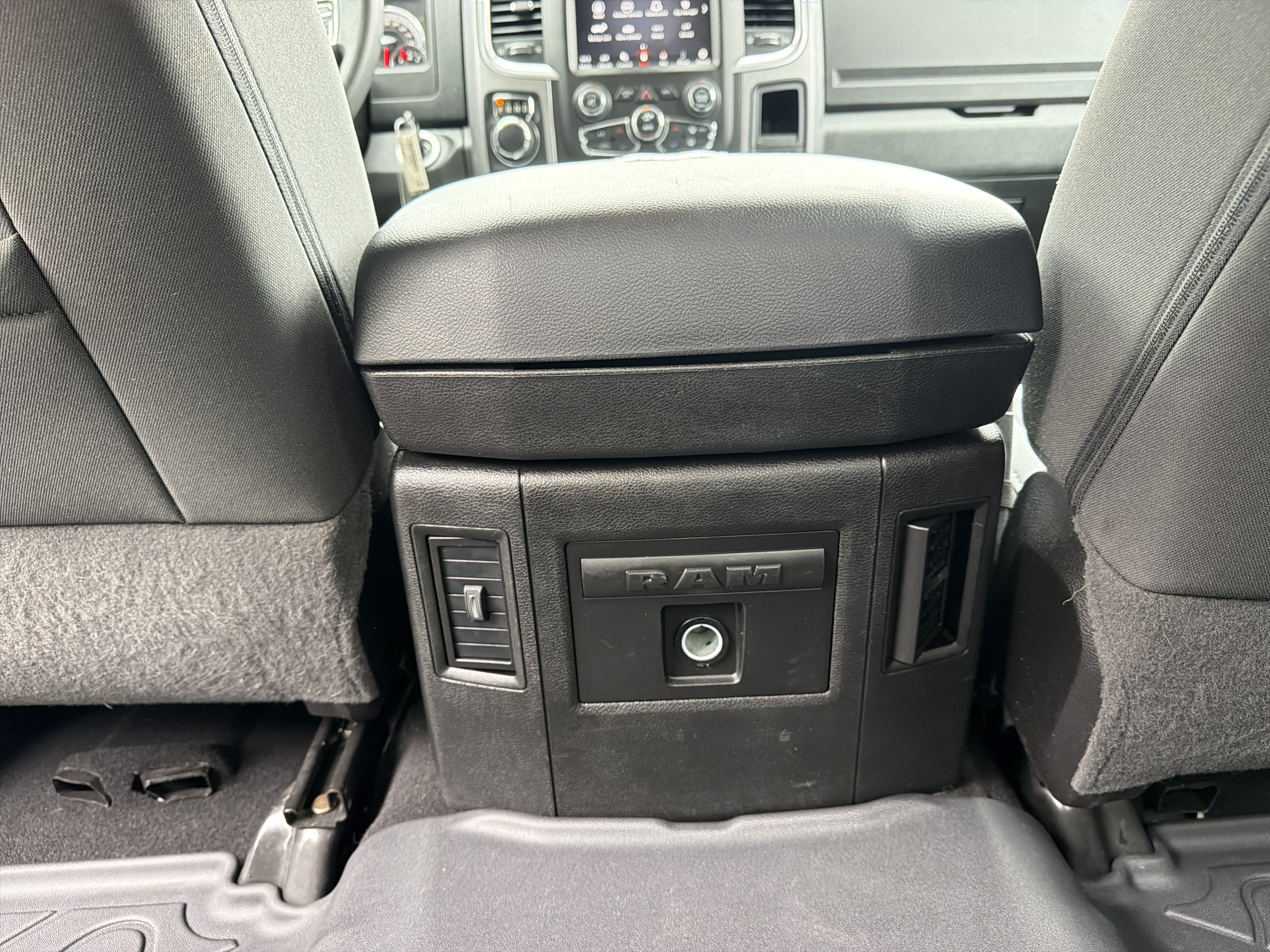 Used 2023 RAM 1500 Classic SLT w/ Trailer & Traction Group AWD/4WD image 29