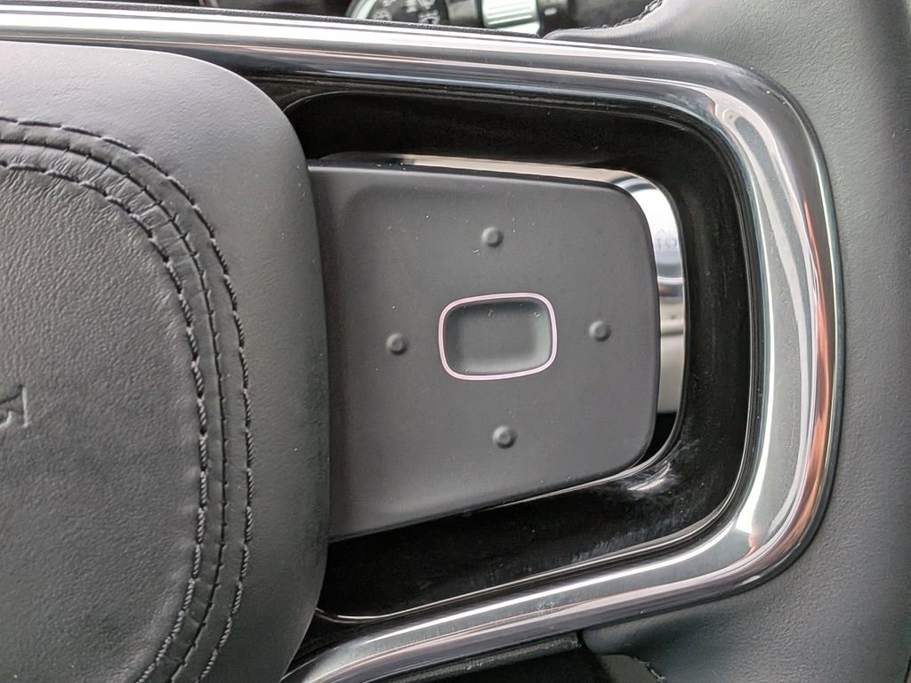 Used 2025 Lincoln Nautilus Premier image 28