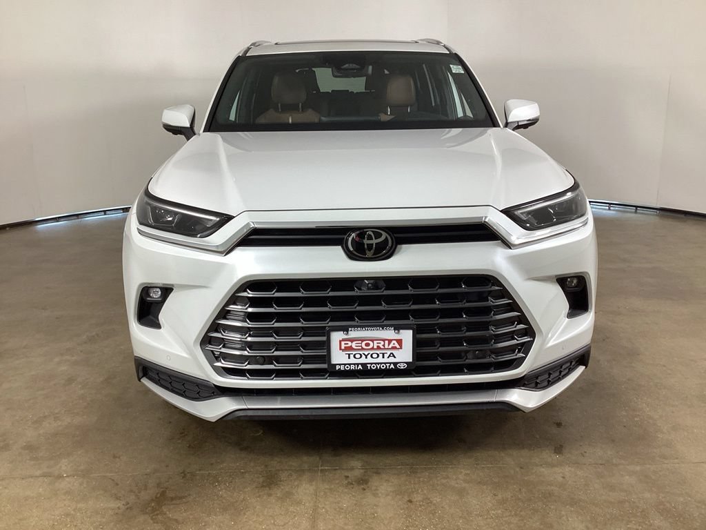 Used 2024 Toyota Grand Highlander AWD Hybrid image 2