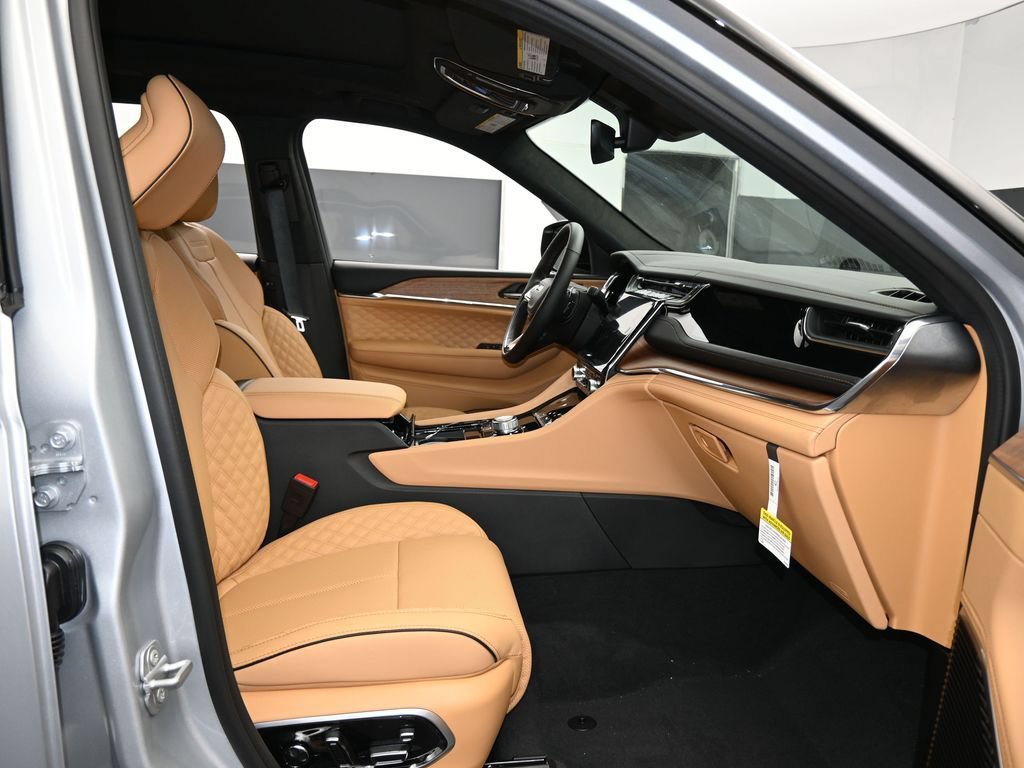 New 2025 Jeep Grand Cherokee L Summit AWD/4WD image 54