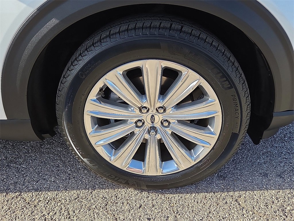 Used 2020 Ford Explorer Limited w/ Class III Trailer Tow Package image 7