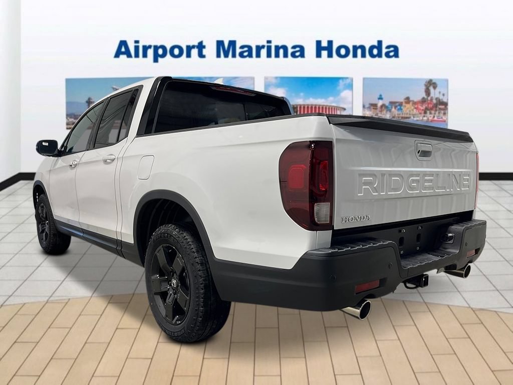 New 2026 Honda Ridgeline Black Edition video 3