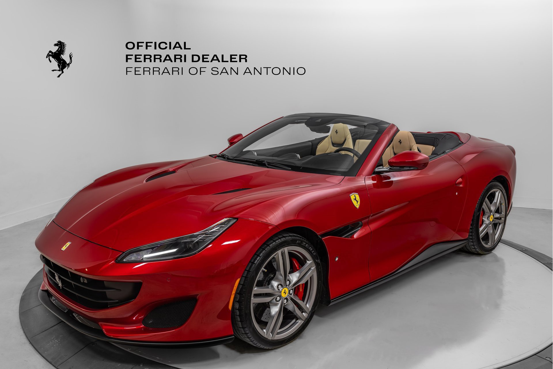 Certified 2020 Ferrari Portofino image 12