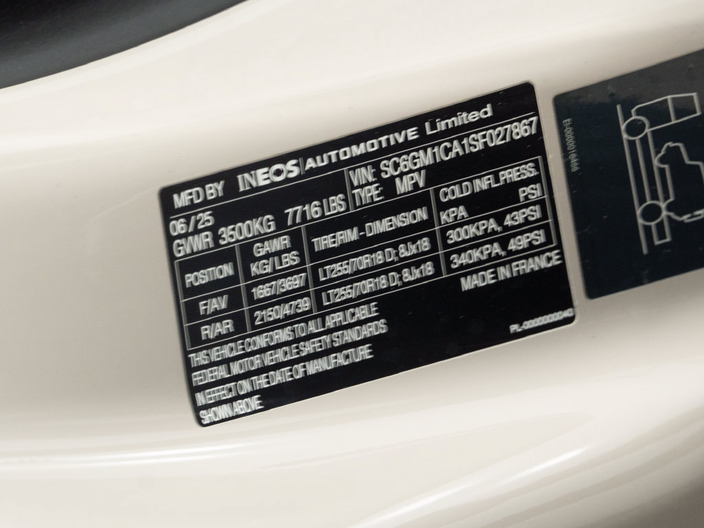 Used 2025 INEOS Grenadier Station Wagon AWD/4WD image 45